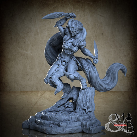 Sister Of The Black Moon - Pose 1
